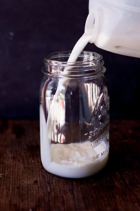 Mono-Diät nur auf Kefir eine strenge Methode zum Abnehmen für 3 Tage